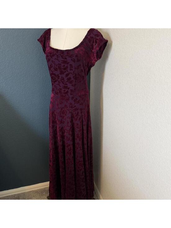 Dresses & Skirts - True Vintage Whimsigoth Floral Velvet Maxi Dress Gown, Open Back, Size 12